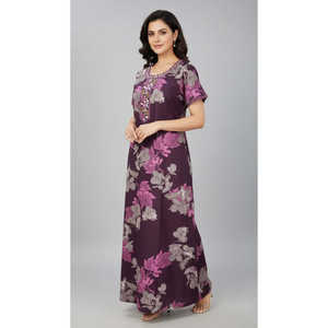 Chemise de nuit longue décontractée pour femme Alpine, imprimée, manches courtes, poches latérales, tissu tissé doux et confortable pour la maison - Product Image 2