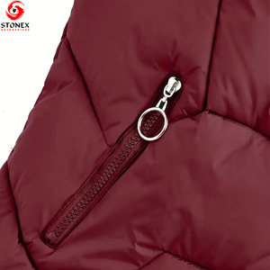 Chaleco Acolchado de Punto con Capucha, Diseño Nuevo, Logotipo Personalizado, Alta Calidad, Ecológico, Liso Teñido, para Mujer - Product Image 4