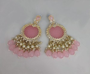 PENDIENTES TRADICIONALES Y DE MODA INDIOS KUNDAN CHAPADO EN ORO CON PENDIENTES DE PERLAS Y PENDIENTES DE BOLLYWOOD PARA MUJERES Y NIÑAS - Product Image 1