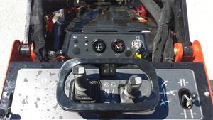 Tout nouveau Boxer 700HDX Skid-Steer Loader Kubota Engine 25HP Boîte de vitesses haute efficacité à vendre - Product Image 6