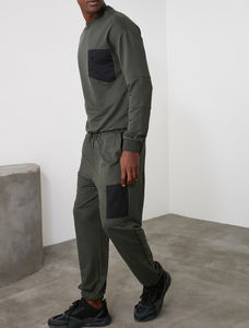 Fabricant Vente de gros Survêtement ajusté 2 pièces personnalisé Sport Jogging Costumes Vêtements de sport unis pour hommes Survêtement unisexe avec logo personnalisé - Product Image 3