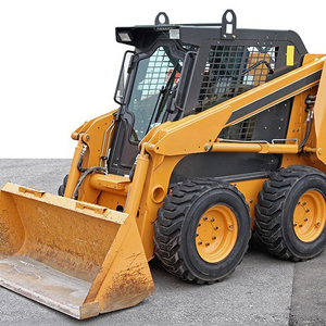 Skid Steer avec système de fixation rapide pour maximiser l'efficacité - Product Image 3