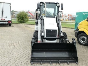 Mini-chargeuse sur pneus et pelle rétrocaveuse HIDROMEK HMK62SS SKS55-8 SKS55-16 d'occasion, forte puissance de creusement, moteur 55 kW, 4 ans - Product Image 5