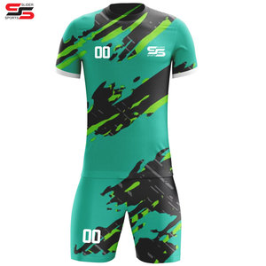 Uniforme de football à sublimation bon marché en polyester 100% ensemble de maillots de football avec logo personnalisé - Product Image 4