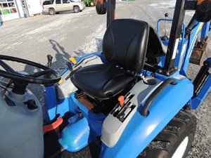 Tractor New Holland Boomer 25 del 2011 en Venta - Product Image 4