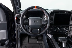 La Elección del Distribuidor: Ford F-150 Raptor CREW PICKUP 2023, Motor 5.2L V8 F DOHC 32V Gasolina, Tracción Trasera 4X4 - Product Image 6