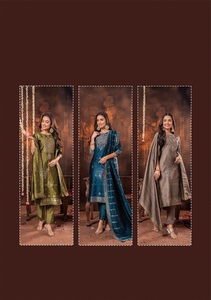 Conjunto de Kurti y Duppatta de Seda Premium con Bordado y Trabajo Manual para Mujer, para Fiestas y Bodas - Product Image 6