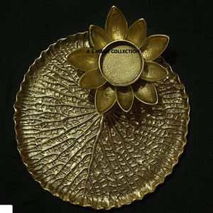 Décoration de mariage religieux bougeoir de luxe aluminium métal brillant plaqué or salon lot de 3 bougeoirs - Product Image 6