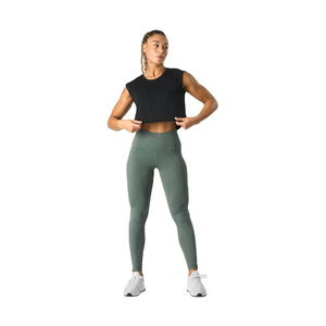 Camiseta sin mangas de fitness personalizada para mujer, Camiseta corta holgada ligera y absorbente de sudor de poliéster Spandex para mujer para entrenamiento - Product Image 3