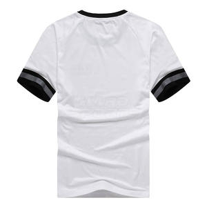 Conjunto de Camiseta y Pantalones Cortos Personalizados, Material Transpirable, Perfecto para Deportes y Estilo Urbano - Product Image 4