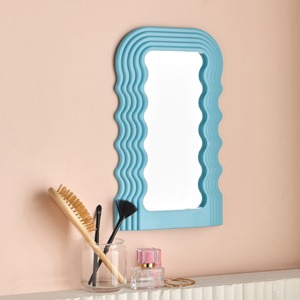 Miroir mural contemporain élégant parfait pour les maisons à la mode ajoutant de l'éclat sophistication et un style moderne chic - Product Image 5