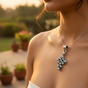 Pendentif en argent 925 avec pierre naturelle topaze bleue, collier en argent plaqué avec chaîne géométrique, pierre précieuse taille princesse, pour femme, à porter au quotidien - Product Image 1
