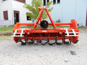 Cultivador Agrícola Rojo de 4 Filas con Caja de Cambios Rotativa, Maquinaria Agrícola de Alta Productividad, Garantía de 5 Años, Alimentador de Semillas y Pulverizador - Product Image 5