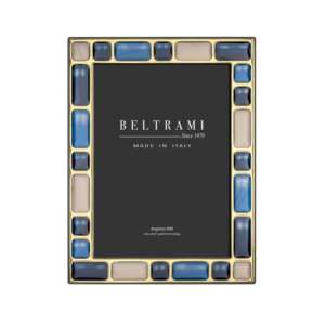 Cadre photo élégant Beltrami en métal argenté, structure en bois, impression numérique 4 couleurs, affichage intemporel et écologique - Product Image 1
