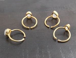 Moda moderna 24K chapado en oro forma de pera Arco Iris Natural piedra lunar Collet anillo de piedra única joyería de latón al por mayor para mujeres - Product Image 3