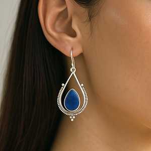 ต่างหูลาพิส ลาซูลี: เงินแท้ 925 ทำมือ รูปทรงหยดน้ำ ประดับพลอย - Product Image 2