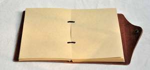 Fait à la main grand cahier A5/A4 bord de pont en laiton Antique clé en cuir relié Journal carnet de croquis couverture rigide crayon OEM FBA produit - Product Image 4