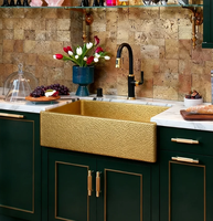 Évier de cuisine en laiton martelé artisanal de luxe, évier à tablier personnalisé à cuve unique pour les projets de rénovation de villas