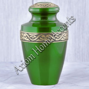 Urna funeraria de latón de lujo con cierre seguro de acabado antiguo para cenizas recuerdo atemporal de Axiom Home Accents - Product Image 4