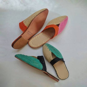 รองเท้าแตะและรองเท้าสานราฟเฟียทำมือจากโมร็อกโกราคาส่งถูก เป็นมิตรกับสิ่งแวดล้อม สำหรับผู้หญิงและผู้ชาย สั่งซื้อจำนวนมากจากผู้ผลิตโดยตรง - Product Image 5