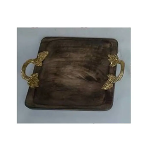 Plateau de service décoratif en bois avec poignée en métal pour la maison, les hôtels et les restaurants Plateau de service décoratif en forme de rectangle pour Noël - Product Image 1