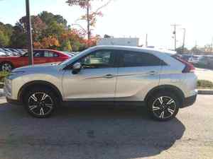 Eclipses Cross SE 2023 Usado, 4 Puertas, SUV, Tracción en las Cuatro Ruedas (1.5L 4 Cilindros Turbo CVT), Sin Accidentes, En Buenas Condiciones - Product Image 4