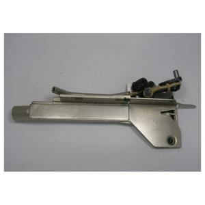 KH301030 Cortador de cadena para máquina de coser HECHO EN TAIWÁN PIEZAS DE MÁQUINA DE COSER INDUSTRIAL PEGASUS - Product Image 1