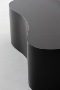 Table basse en béton artisanale, forme organique, design moderne, durable, facile à nettoyer, pour salon de luxe, meubles pour la maison - Product Image 5