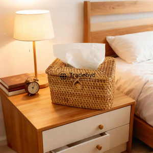 Elegante Caja de Pañuelos Cuadrada de Ratán Hecha a Mano para Decoración del Hogar, Diseño Tejido Natural, Duradero y con Estilo, Tradebyd - Product Image 1