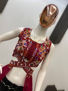 Lehenga choli élégant pour femme, entièrement cousu, avec blouse en georgette à manches attachées, ouverture au dos et jupe en coton taille unique - Product Image 4