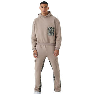 Nouveau survêtement uni de haute qualité avec 100% coton disponible en gros avec des prix raisonnables survêtement pour hommes - Product Image 1