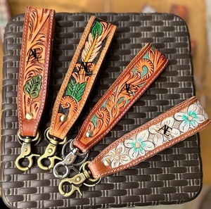 Nueva Llegada Mano Tooled Cuero Muñequera Llaveros En Relieve Estampado Floral Cuero Llaveros Tooled Accesorios de cuero Correas para llaves - Product Image 1