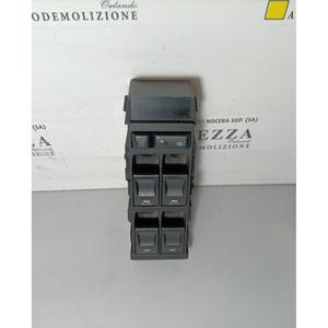 Pannello Pulsanti Anteriore Sinistro CHRYSLER 300 C Sedan EXL (04>) - Product Image 4