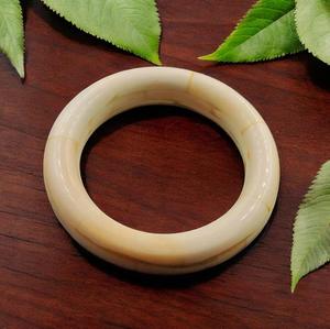 Bracelet en os de buffle naturel, fabrication artisanale, bijoux en os de buffle pour les mains - Product Image 2