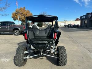 Talon 1000RS FOX Live Valve 2023, propre et en parfait état, exporté dans le monde entier - Product Image 4