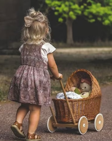 Xe đẩy em bé bằng mây thủ công tiện lợi - Product Image 3