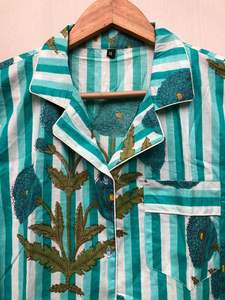 Pyjama en coton imprimé floral Style de luxe vêtements de nuit confortables pour femmes indien fait à la main vêtements de nuit confortables ensemble de pyjama - Product Image 3