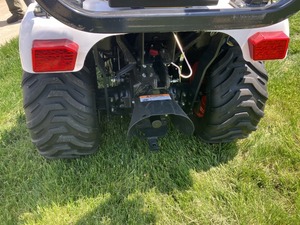 Tractor Subcompacto de 25 HP con Tracción en las Cuatro Ruedas, Transmisión Hidrostática, Máquina Utilitaria para Jardín y Granja - Product Image 4