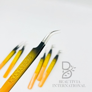 Pinzas de extensión de pestañas sostenibles al por mayor lisas de dos tonos personalizables con etiqueta privada y Punta puntiaguda - Product Image 2