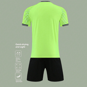 Uniformes de fútbol OEM con logotipo personalizado impresión transpirable Jersey y pantalones cortos conjunto para equipos Etiqueta Privada disponible - Product Image 2