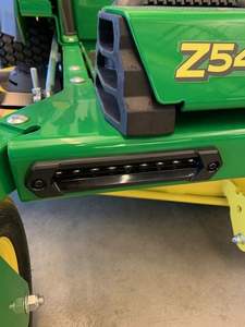 Cortadora de Césped Johnd Deer Z545R 2025 de Alta Calidad a Precios Accesibles, 25HP con Inyección Electrónica de Combustible - Product Image 6