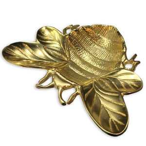 Bol décoratif moderne en aluminium plaqué or en forme d'insectes, style antique moderne, pour servir des fruits secs et des aliments - Product Image 1