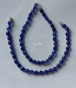 Cuentas ovaladas lisas de zafiro azul natural Cuentas de piedras preciosas de zafiro sueltas Cuentas de zafiro azul precioso para la fabricación de joyas al por mayor - Product Image 1