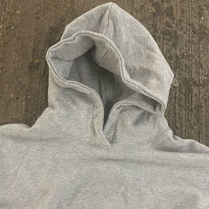 Conjunto Deportivo de Alta Calidad para Hombre, Sudadera con Capucha y Pantalones Deportivos Transpirables para Actividades al Aire Libre - Product Image 3