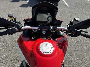 NUEVA Ducati Multistrada 1200 S - PIKES PEAK 2026, Motocicleta de Aventura - Product Image 2