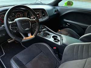 Challenger SRT Hellcat Jailbreak 2023, Motor Hemi V8 Supercargado de 717 HP, Color Sublime, Kit Widebody - Product Image 4