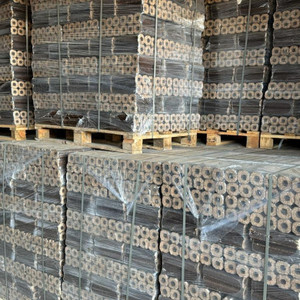 Briquetas de madera ecológicas de primera calidad estilo Pini Kay, combustible de alta densidad para estufas y chimeneas, pellets de madera duraderos en venta - Product Image 2
