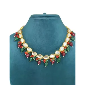 Conjunto de Collar Kundan con Perlas Rojas y Verdes, Joyería Nupcial Vintage de Lujo, Chapado en Oro, Joyería Fina - Product Image 3