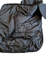 Couverture d'hiver pour cheval personnalisable en polyester 600D Rip-Stop, durable, imperméable et respirante, avec logo et 2 boucles de fixation sur la poitrine