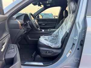 NUEVO TOYOTA GRAND HIGHLANDER PLATINUM 2026, 0KM, 299HP, 7 PLAZAS, 4 CILINDROS, TRANSMISIÓN AUTOMÁTICA - Product Image 2